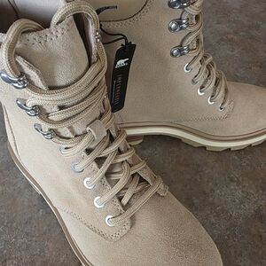 Sorel Women's Lennox Tan Suede Lace-Up Boots